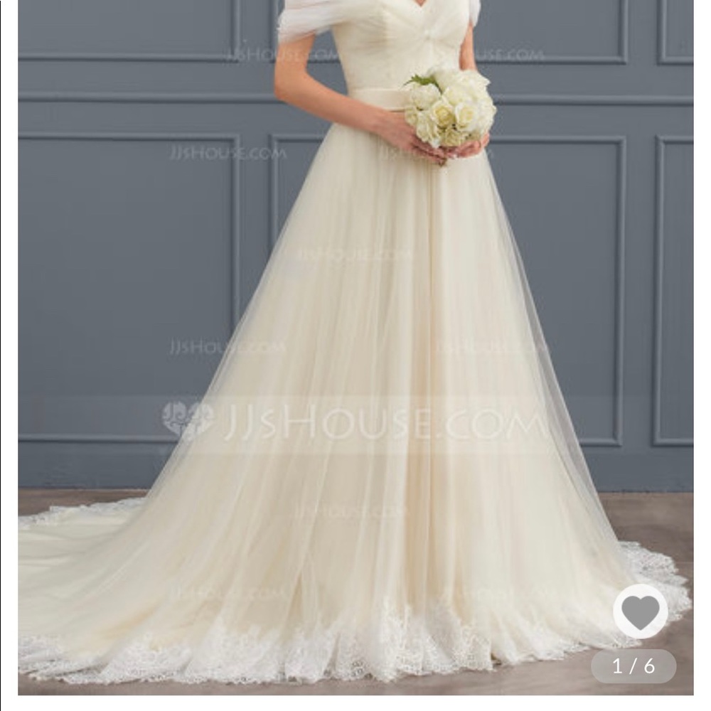 Brand new wedding gown